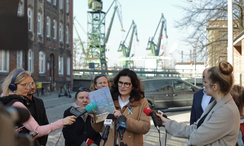 Proces konsultacyjny „Młode Miasto – przyszłość dzielnicy” prowadzono od października do grudnia 2021 w ramach „Gdańskich Warsztatów Projektowych”. Teraz powstał raport podsumowujący te działania