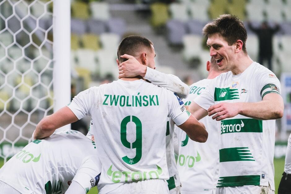 19 marca Lechia pokonała u siebie Górnika Łęczna 2:0. Jedną z bramek zdobył Łukasz Zwoliński 