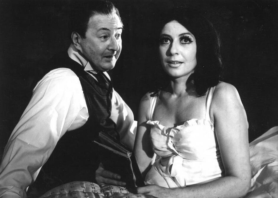 ULISSES, prem. 14 lutego 1970, reż. Zygmunt Hübner, od lewej: Stanisław Igar (Leopold Bloom), Halina Winiarska (Molly Bloom)