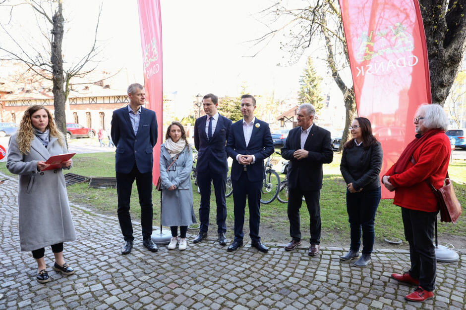 Uczestnicy briefingu poświęconego rozpoczęciu przez Gdańsk starań o organizację międzynarodowej konferencji Velo City, a także akcji Rowerowy Maj