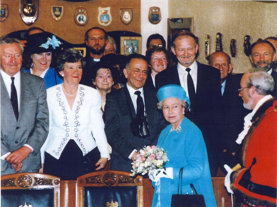 Z delegacją Rady Miasta w Liverpoolu na uroczystościach 50-lecia bitwy o Atlantyk; 1993