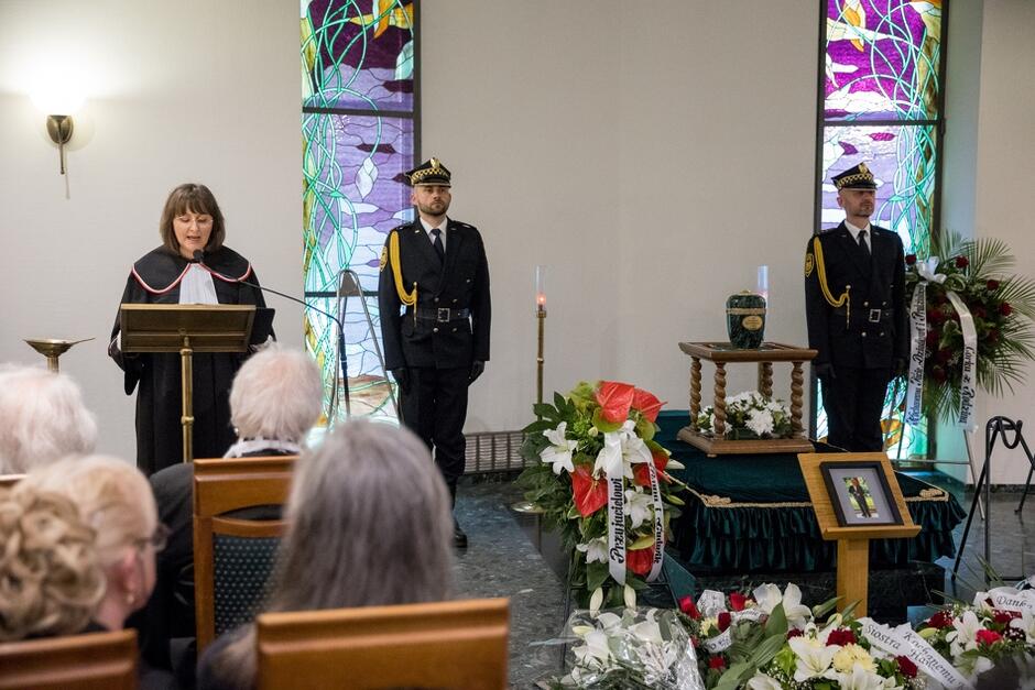 Ceremonia pogrzebowa prezydenta Kazimierza Rynkowskiego miała świecki charakter