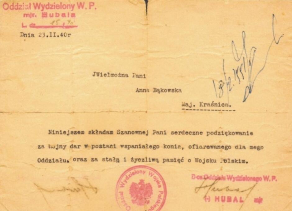 List z podziękowaniami od majora Hubala . Przez wiele lat trzymany był przez Ewę Bąkowską w jej mieszkaniu, we Wrzeszczu - dzisiaj znajduje się w zbiorach muzealnych w Opocznie 