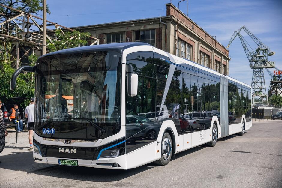 Autobusy elektryczne zastąpią w przyszłości pojazdy napędzane dieslem