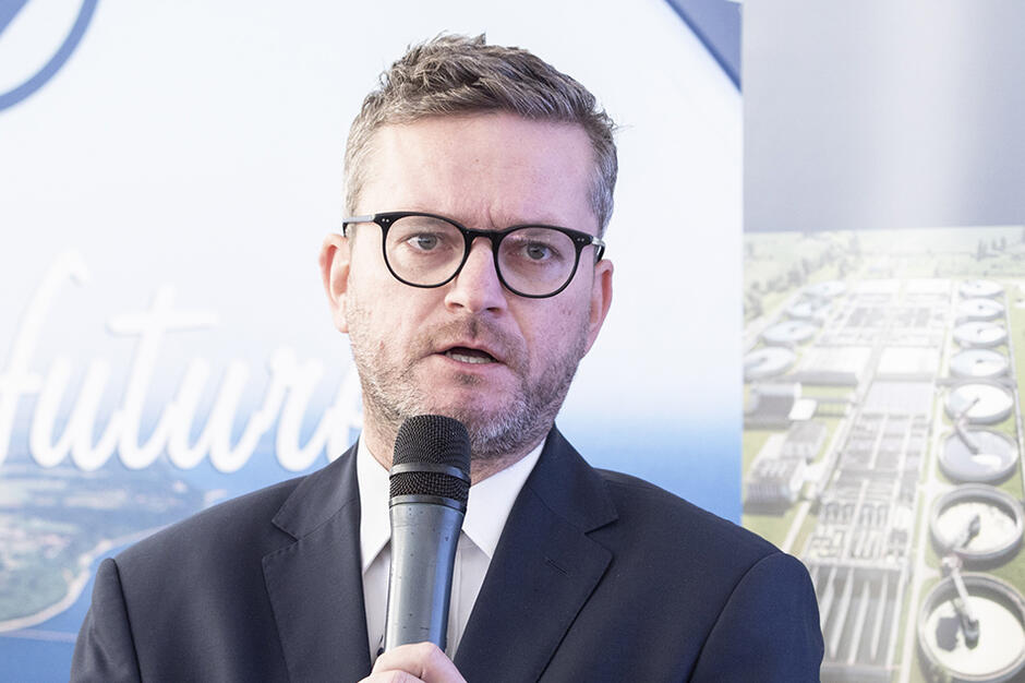 Wiceminister infrastruktury Grzegorz Witkowski mówiąc o zatruciu Odry przywołał awarie sprzed kilku lat w Warszawie i Gdańsku