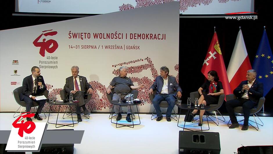 W debacie Odpowiedzialność za solidarność  udział wzięli (od lewej): Bogdan Lis, Bogdan Borusewicz, Zbigniew Janas, Bożena Rybicka-Grzywaczewska i Władysław Frasyniuk