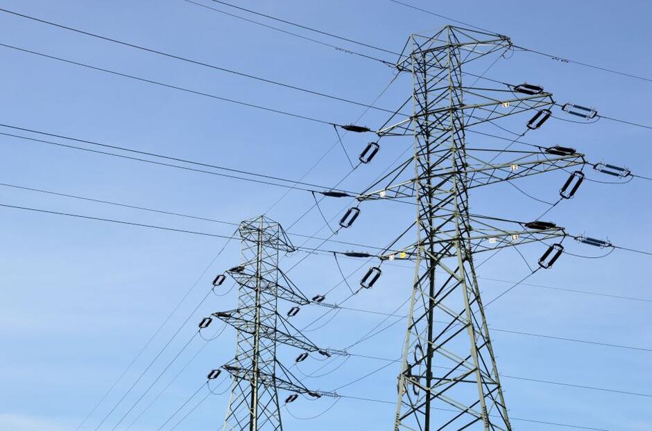 Władze Gdańska wraz z grupą innych samorządów wyłonię dostawcę prądu z wolnej ręki