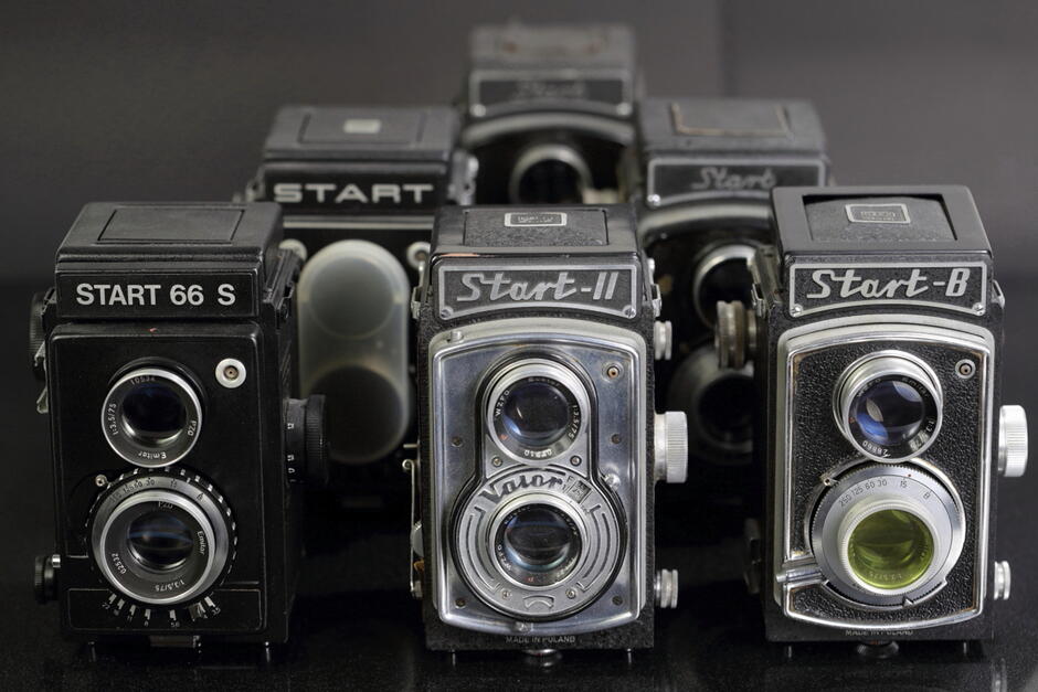 sześć aparatów fotograficznych