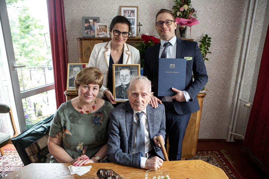 20230617_100lat-augystyn-dziubek_020_949x633