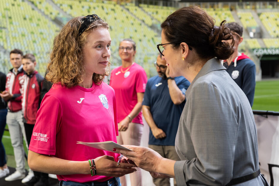 Dziewczyna i kobieta