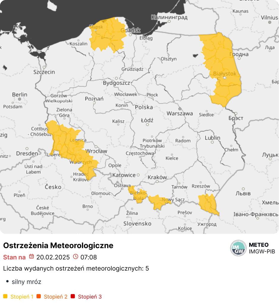Obraz przedstawia mapę Polski z ostrzeżeniami meteorologicznymi wydanymi przez IMGW-PIB na dzień 20 lutego 2025 roku o godzinie 07:08. Na mapie zaznaczono regiony objęte ostrzeżeniami przed silnym mrozem (oznaczone kolorem żółtym, co wskazuje na stopień 1 zagrożenia).