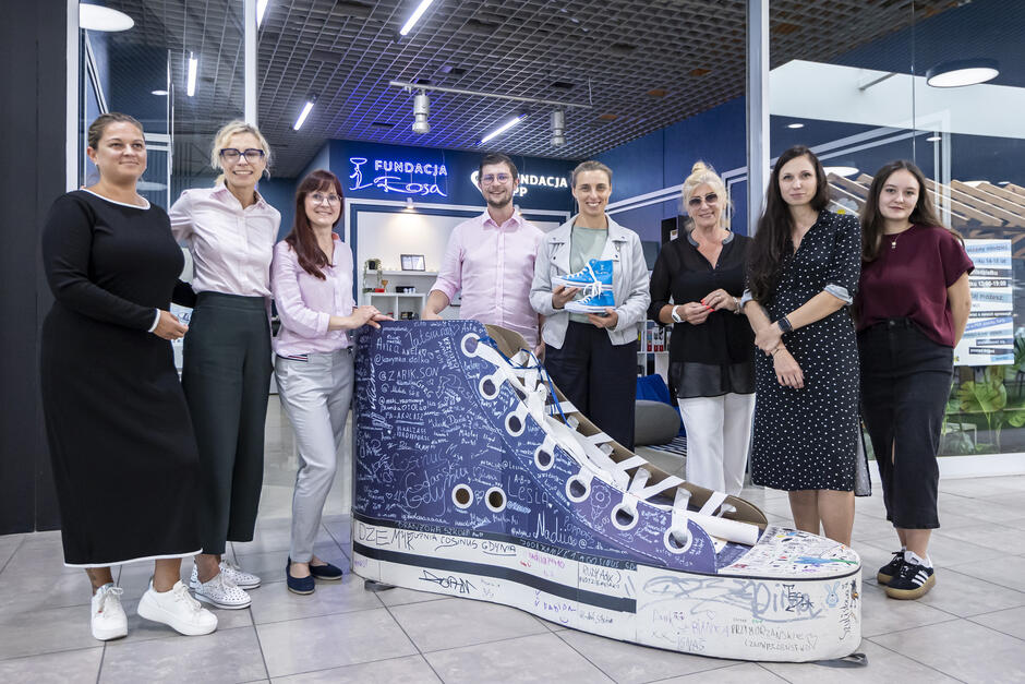 gcm-download-1920-20250818-chabior-niebieskie-trampki-016-68a3446a31f2b