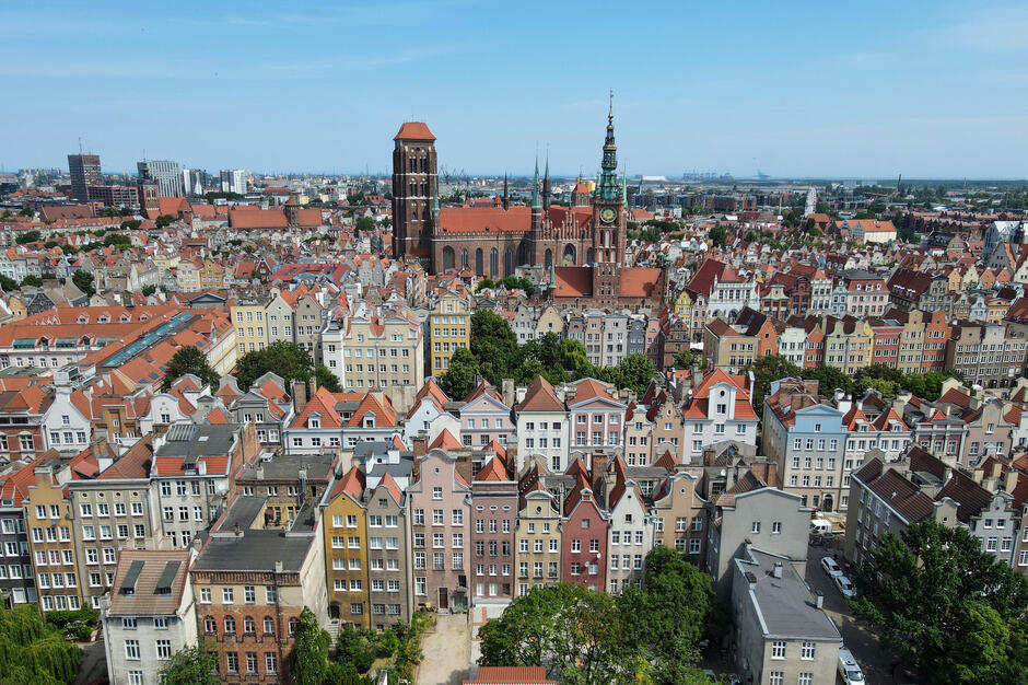 gcm-download-2500-20230629_glowne-miasto-dron_004-68a6f5cfafdf4