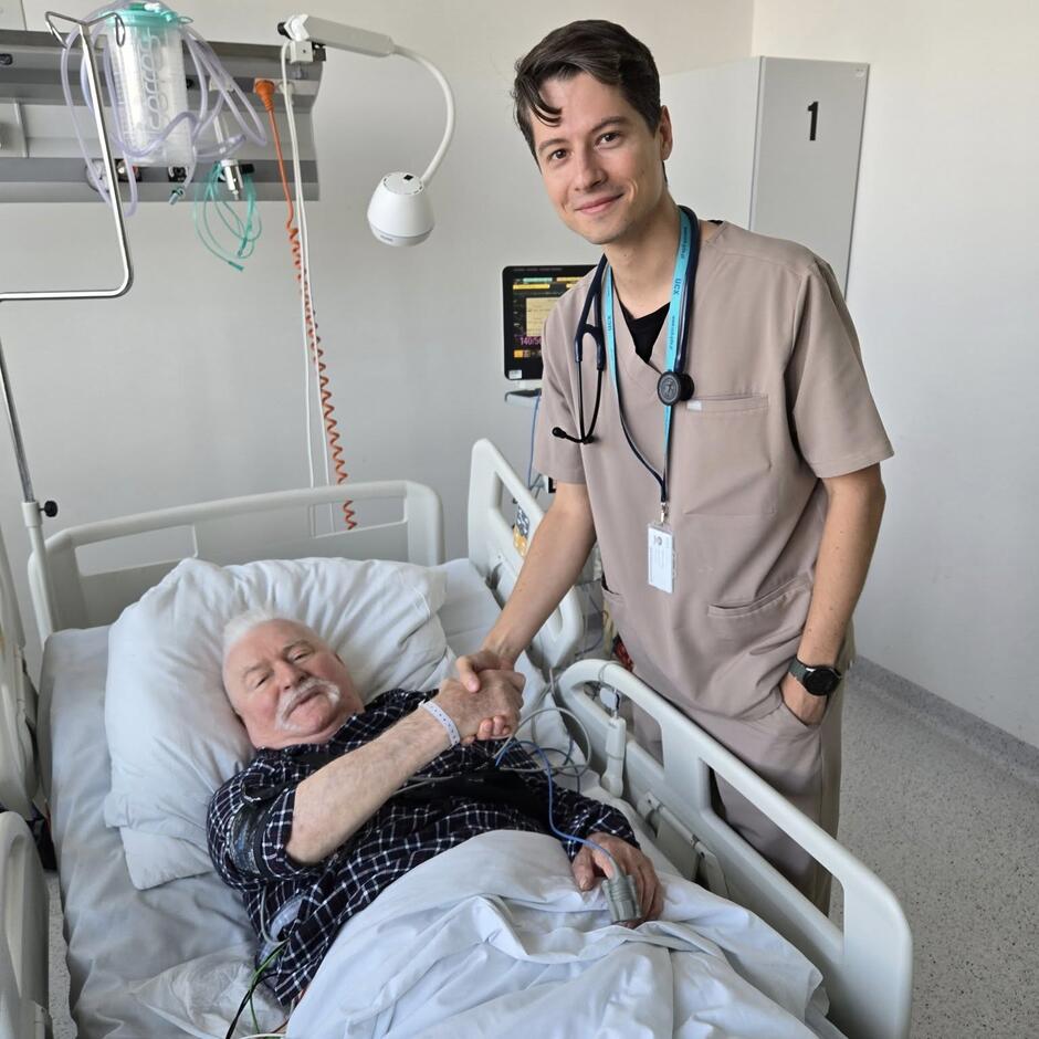 WałęsaSzpitalGdańsk2