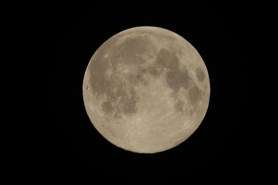 Księżyc w pełni.