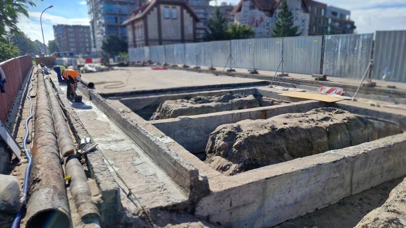 na zdjęciu remontowany most