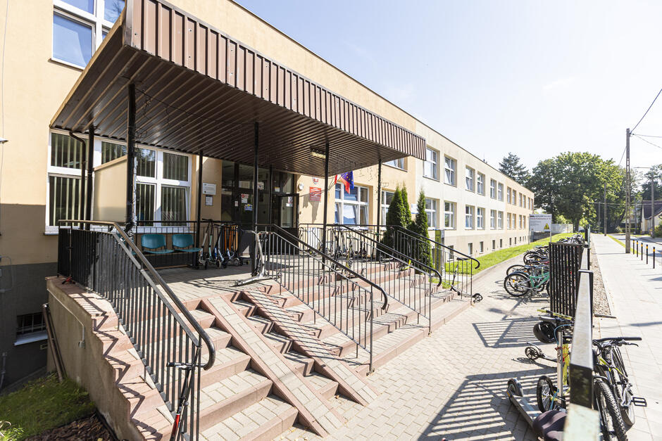 gcm-download-1920-20250910-sp70-szkola-archiwum-141-68caa577b14e4