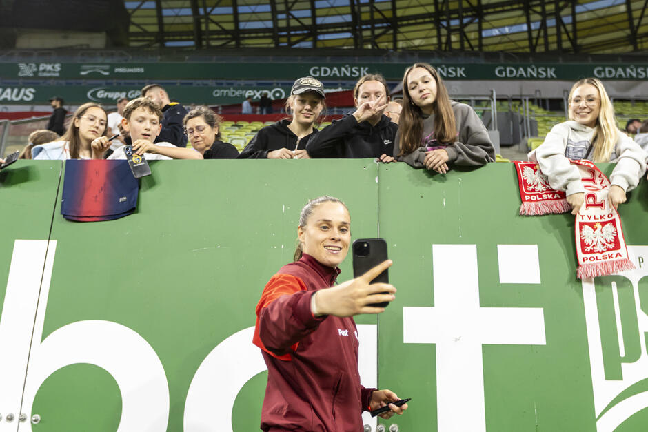 gcm-download-1920-20250603-pilka-kobiety-polska-rumunia-081-68d12368096af