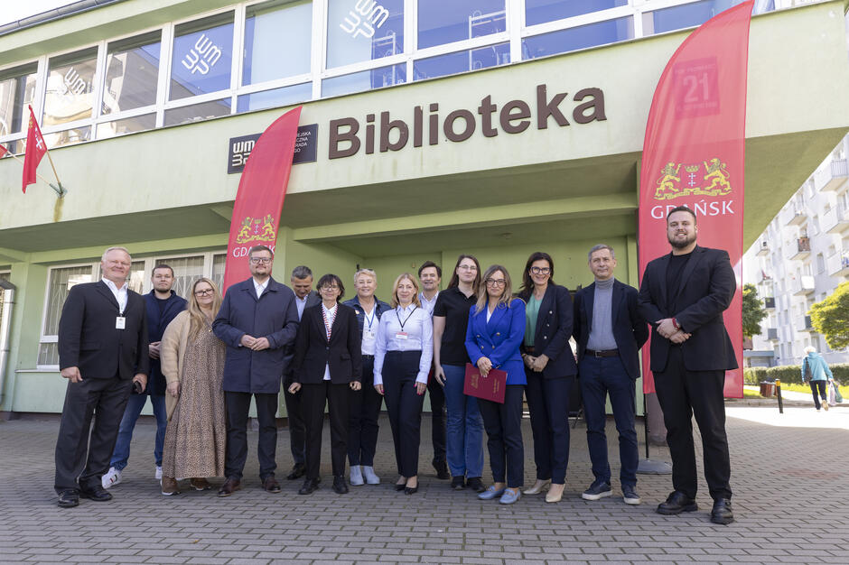 gcm_download_2500_2025_09_24_gdanskie_centrum_kontaktu_002_68d3e15cb54d6