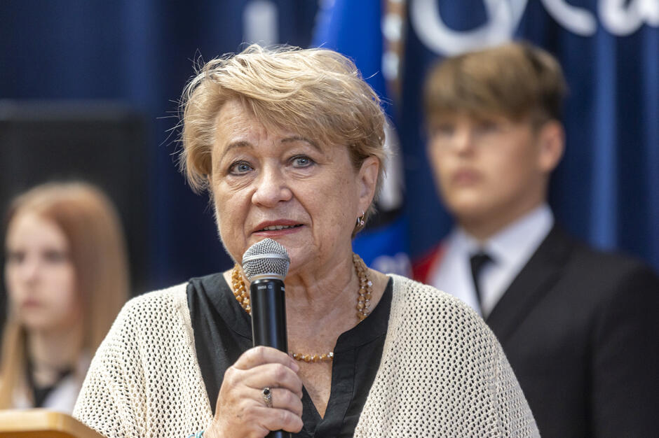 gcm-download-2500-20250924-mural-slubowanie-x-liceum-013-68d4025d6b350