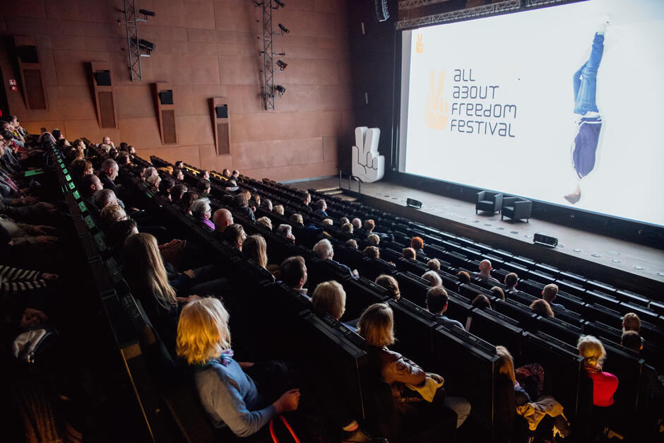 gcm-download-2500-nagroda_ecs-029-68dd332230270