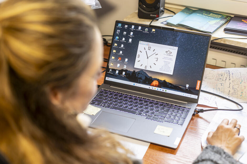 gcm-download-1920-20251023-zegar-ratusz-kazmierczak-001.90cf528d