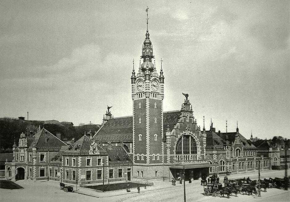 Dworzec_Glowny_681731_Fotopolska-Eu