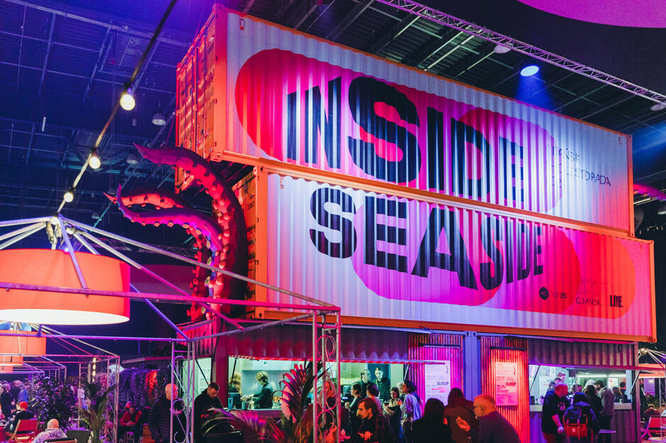 gcm-download-2500-20241109-inside-seaside-45.3d71aa46