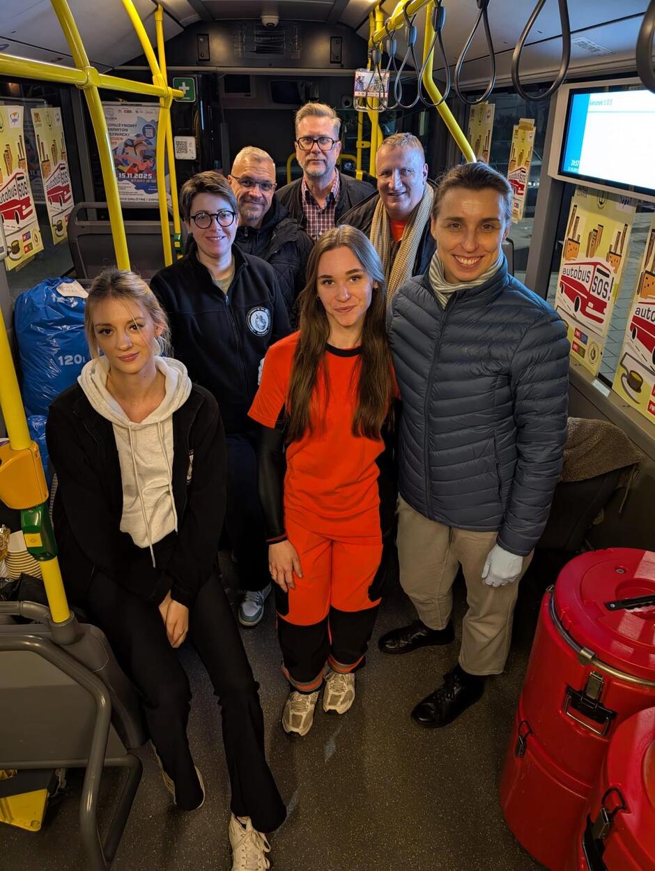 autobus_sos_na_torach_fot_umg