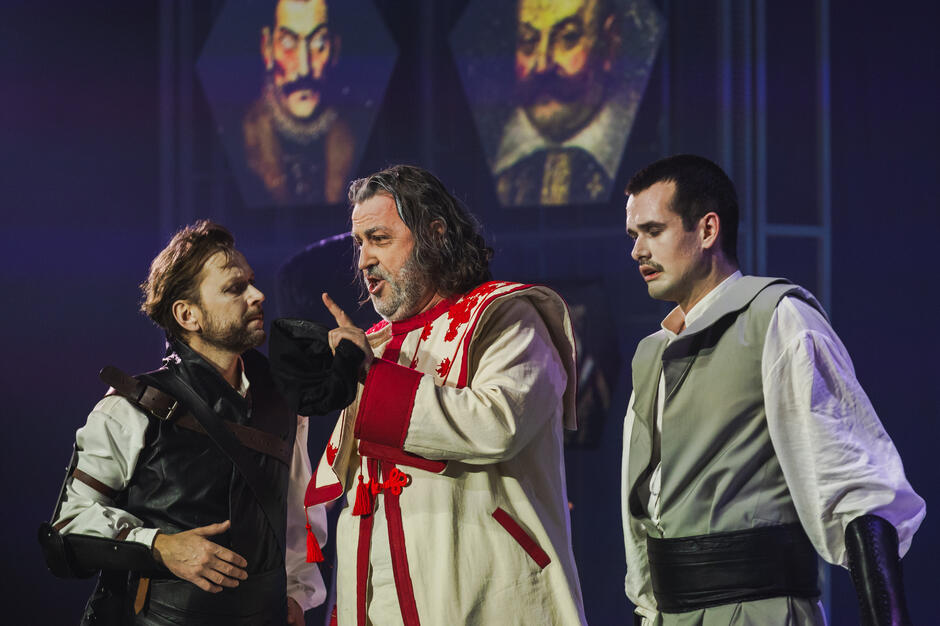 gcm-download-2500-20251106-straszny-dwor-41.6c3a5577