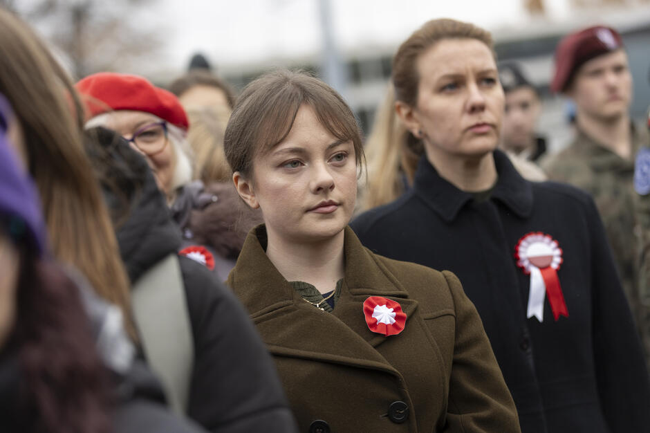 Pomnik marszałka Józefa Piłsudskiego. Uroczystość w przeddzień Narodowego Święta Niepodległości