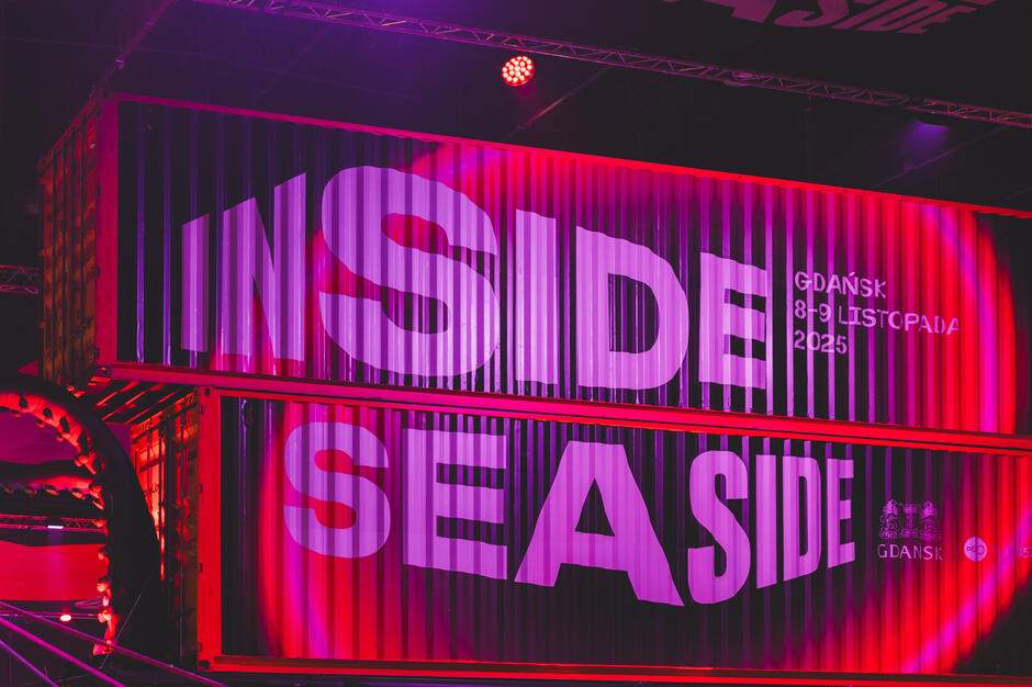 gcm-download-2500-20251108-inside-seaside-45.7655c5bd