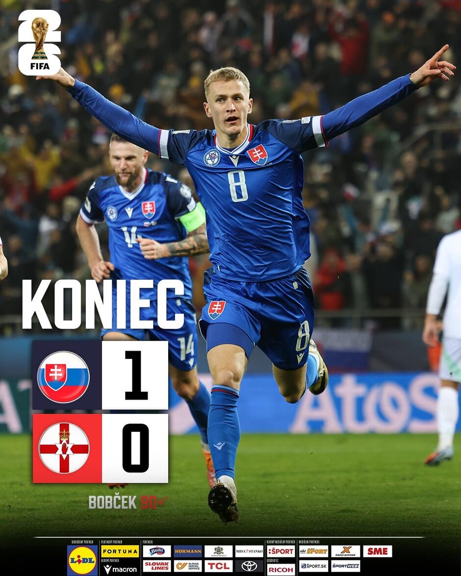 Zdjęcie piłkarza, obok wynik końcowy meczu