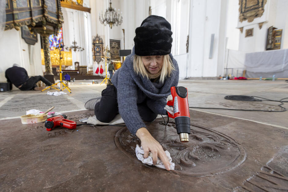 gcm-download-1920-20251124-posadzka-bazylika-mariacka-017.bfadc6fd