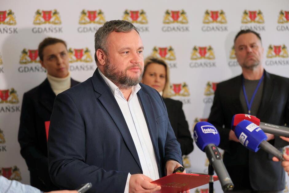 jak_gdansk_kontroluje_wydatkowanie_srodkow_w_szkolach_niesamorzadowych_d_paszlinski_www_gdansk_pl_3_