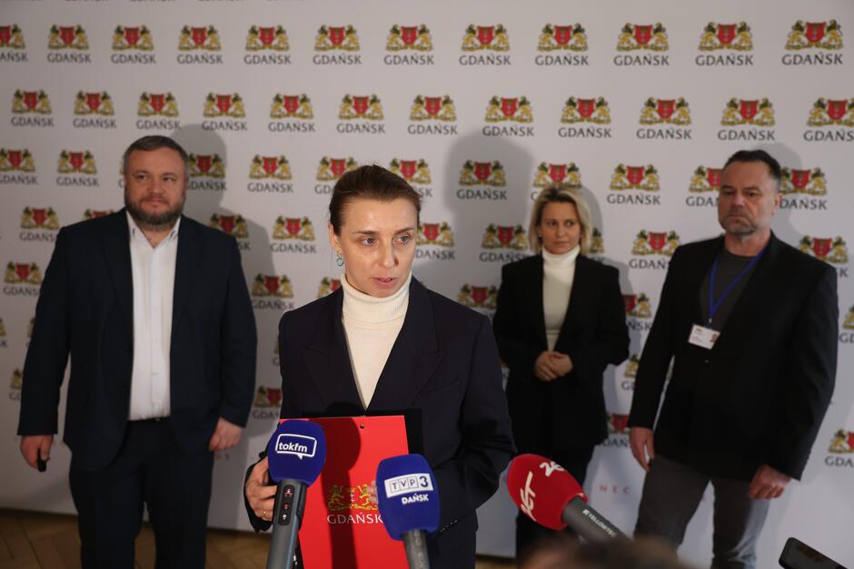 jak_gdansk_kontroluje_wydatkowanie_srodkow_w_szkolach_niesamorzadowych_d_paszlinski_www_gdansk_pl_1_