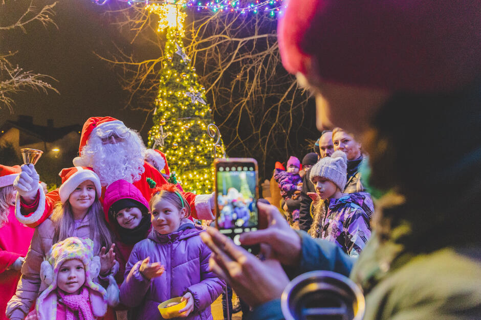 gcm-download-1920-20251206-choinka-osowa-28.56427f5c (1)