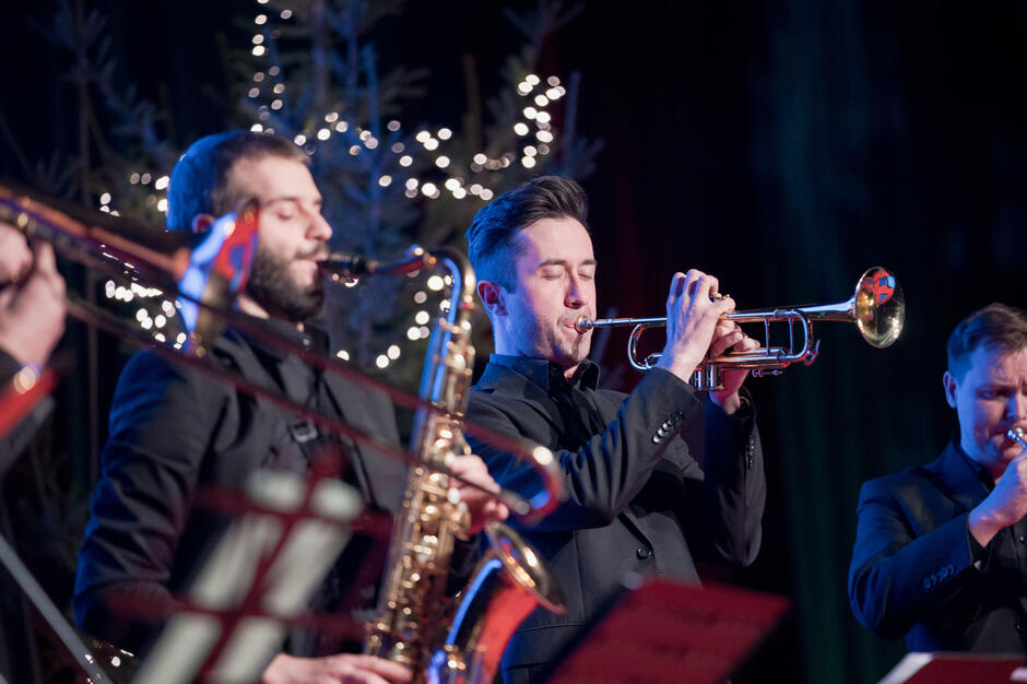 gcm-download-2500-swiateczne-spotkanie-142.24c4a2f7