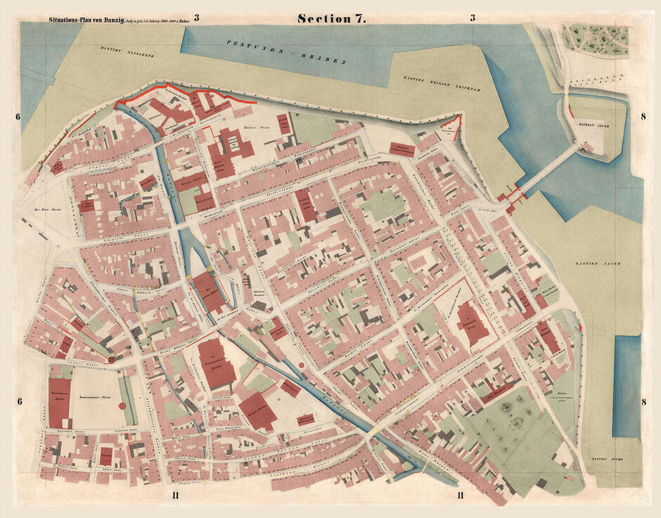 Przedstawiony obraz to sekcja 7. Planu Buhsego, precyzyjnej mapy katastralnej Gdańska z lat 1866–1869. Ukazuje ona historyczne centrum miasta, w tym fortyfikacje wewnętrzne, zabudowę i sieć wodną, w skali 1:1000, stanowiąc cenne źródło do badań urbanistycznych i archeologicznych.
