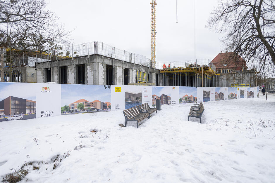 na zdjęciu konstrukcja betonowa powstającego budynku