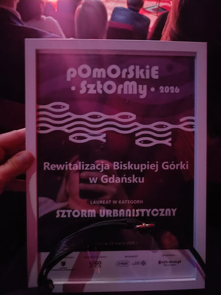 Szklany dyplom Pomorskie Sztormy dla Rewitalizacji Biskupiej Górki
