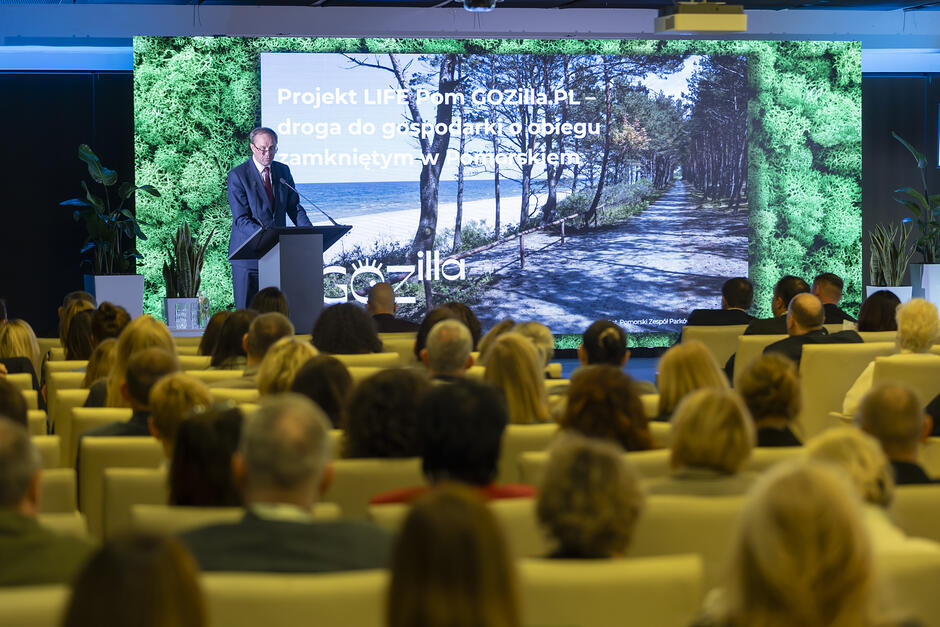 gcm-download-1920-2026-03-31-gozilla-015.0c7e9d30