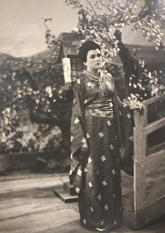 Borowska_Leokadia_jako_Suzuki_Butterfly