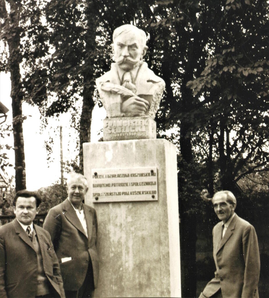 S-05-sedzicki_06-Pomnik-F.-Sedzickiego-od-lewej-E.-Kaminski-L.-Roppel-J.-Trepczyk-1979