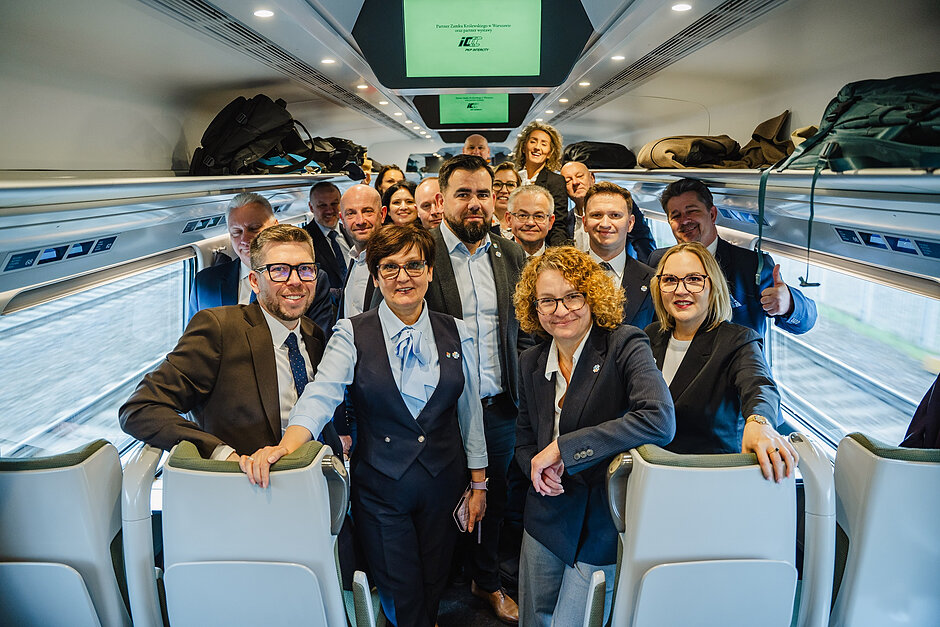 28.04.2026_WYJAZD_WARSZAWA_USTAWA_OMGGS_FOT_KONRAD_KEDZIOR-11