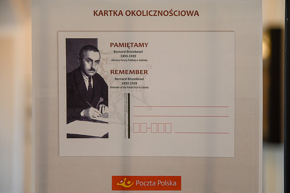 Pocztowka-przedstawiajaca-wizerunek-Bernarda-Binnebesela-Obronce-Poczty-Polskiej-w-Gdansku