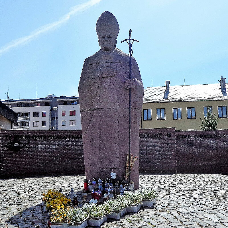 Pomnik_Jana_Pawła_II_Zaspa
