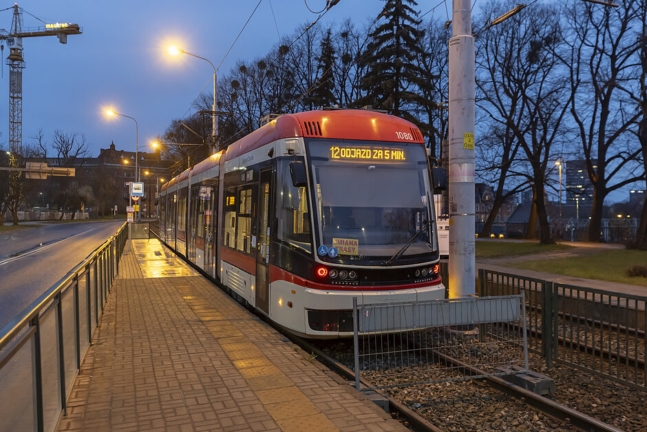 gcm-download-1920-2026-04-13-zdejmowanie-trakcji_3maja-018.e11c8dcb