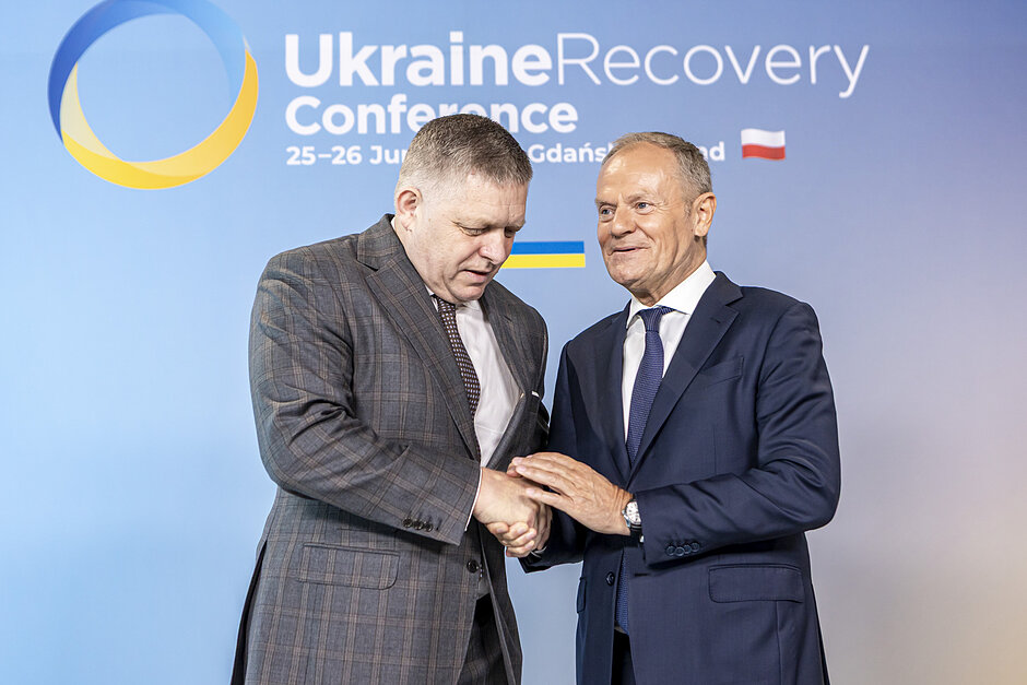 W maju 2024 r. Fico przeżył zamach, w którym został postrzelony.
