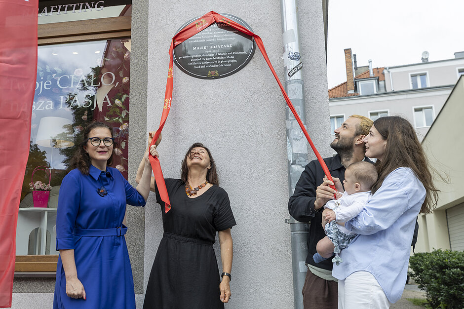 Odsłonięcie tablicy upamiętniającej Macieja Kosycarza
